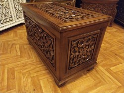 Ceviz Oyma Tablalı Sandık - 2