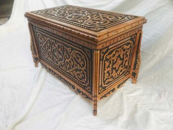 Bilgin Ayaklı Sandık - 3