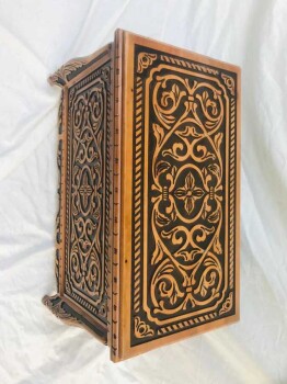 Bilgin Ayaklı Sandık - 2