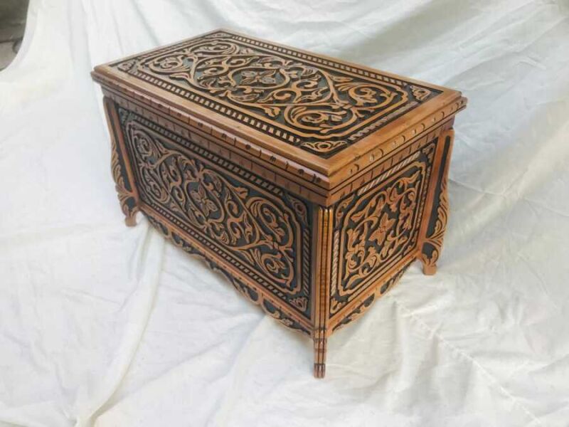 Bilgin Ayaklı Sandık - 1